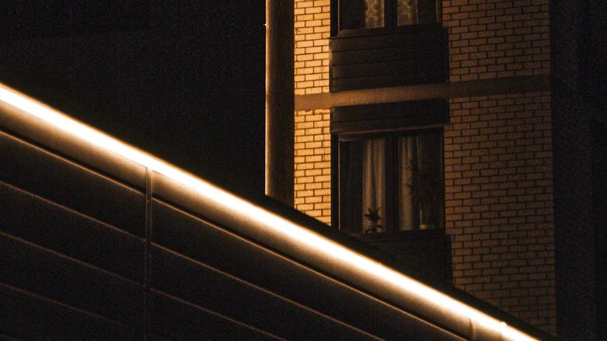 S&eacute;lection de l&egrave;che-murs flexibles pour l'ext&eacute;rieur, anti-UV et r&eacute;sistants aux intemp&eacute;ries